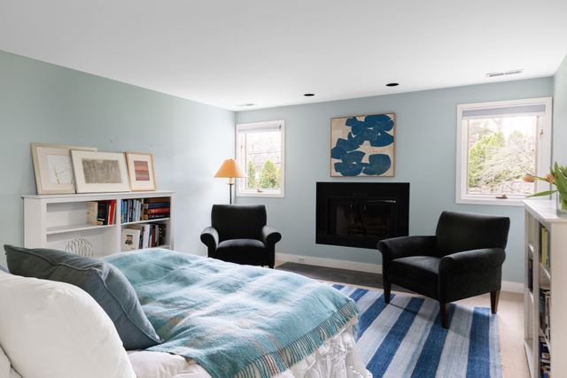 185 Warren Street, Brookline, MA 02445