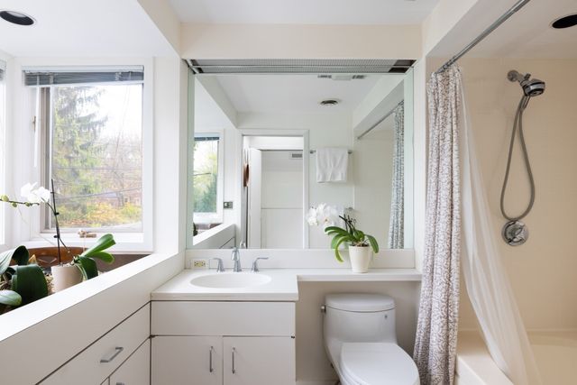 185 Warren Street, Brookline, MA 02445