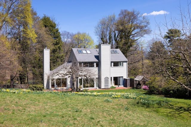 185 Warren Street, Brookline, MA 02445