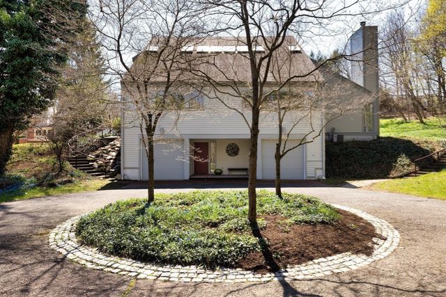 185 Warren Street, Brookline, MA 02445