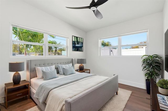 2989 GREENBRIAR STREET, Sarasota, FL 34237