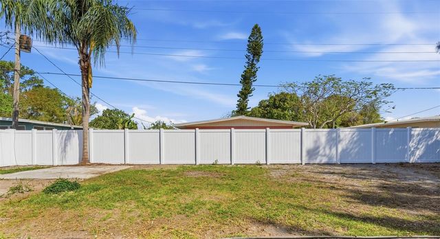 2989 GREENBRIAR STREET, Sarasota, FL 34237