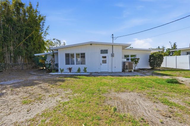 2989 GREENBRIAR STREET, Sarasota, FL 34237