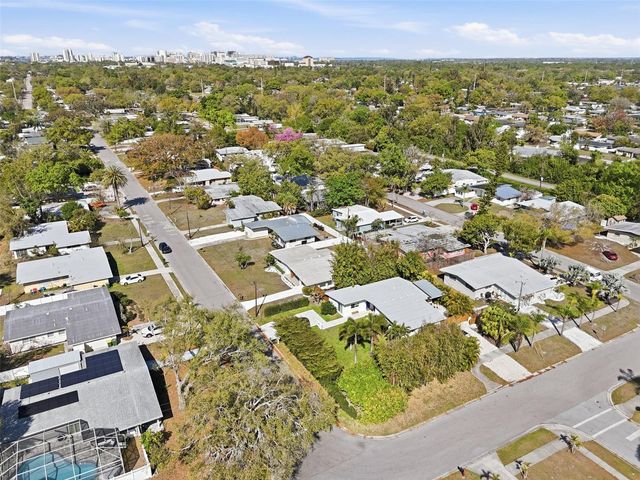 2989 GREENBRIAR STREET, Sarasota, FL 34237