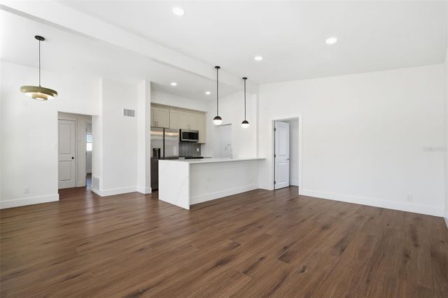 2989 GREENBRIAR STREET, Sarasota, FL 34237