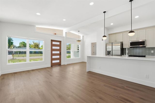 2989 GREENBRIAR STREET, Sarasota, FL 34237