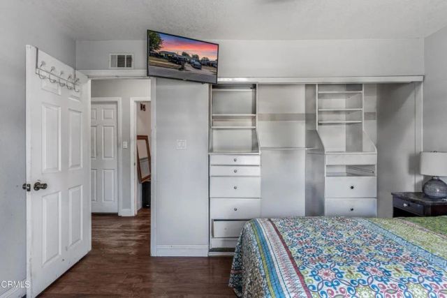 3290 Cole Avenue, Simi Valley, CA 93063