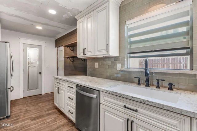 3290 Cole Avenue, Simi Valley, CA 93063