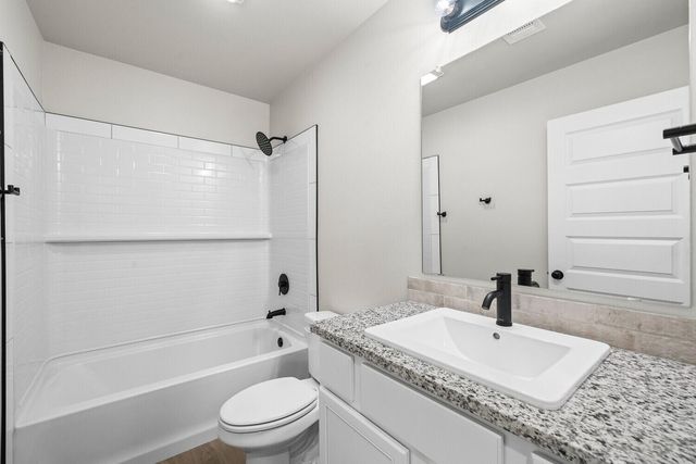 608 E 31st Street, Wolfforth, TX 79382