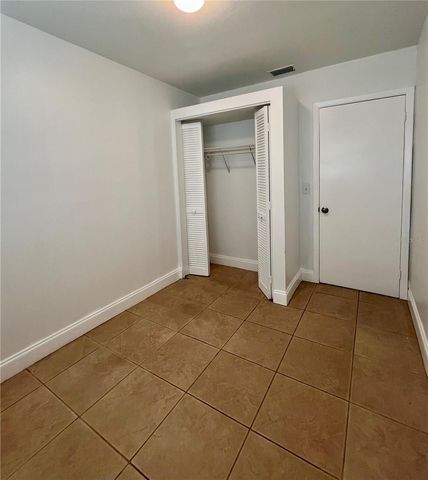 2908 W HEITER STREET, Tampa, FL 33607