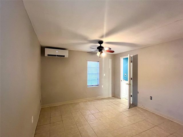 2908 W HEITER STREET, Tampa, FL 33607