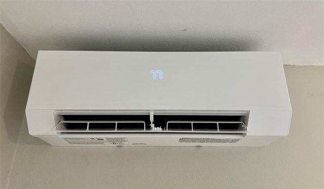 2908 W HEITER STREET, Tampa, FL 33607