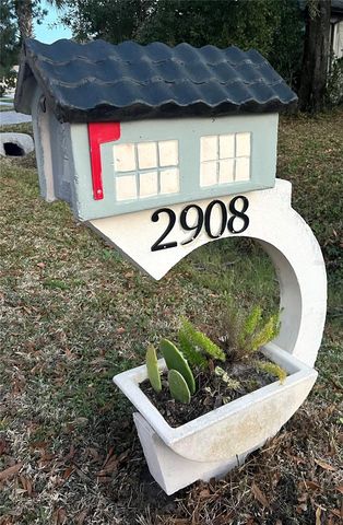 2908 W HEITER STREET, Tampa, FL 33607