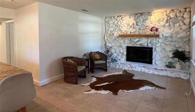 2908 W HEITER STREET, Tampa, FL 33607