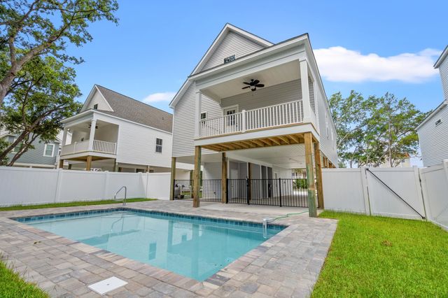 1716 26th Ave. N, North Myrtle Beach, SC 29582