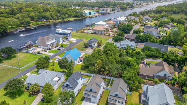 1716 26th Ave. N, North Myrtle Beach, SC 29582