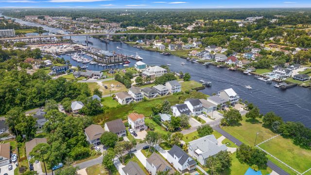 1716 26th Ave. N, North Myrtle Beach, SC 29582
