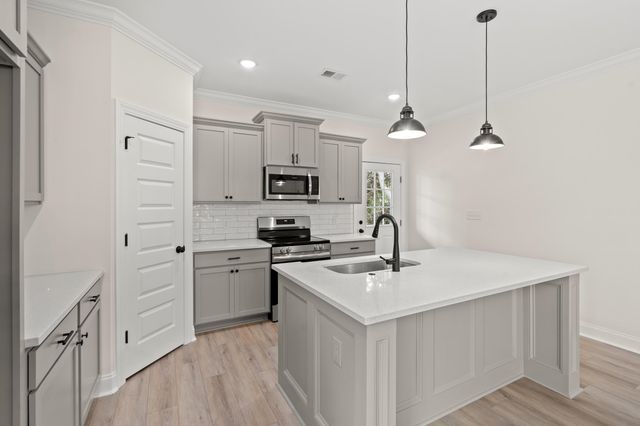 1716 26th Ave. N, North Myrtle Beach, SC 29582