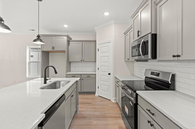 1716 26th Ave. N, North Myrtle Beach, SC 29582