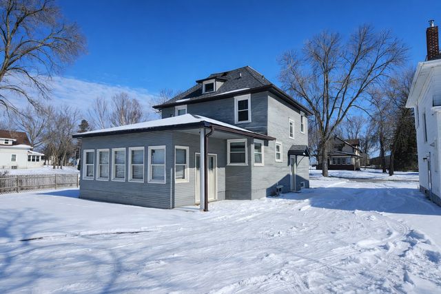 529 7th Street NW, Willmar, MN 56201