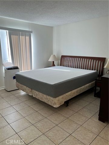 23224 Orange, Lake Forest (el Toro), CA 92630