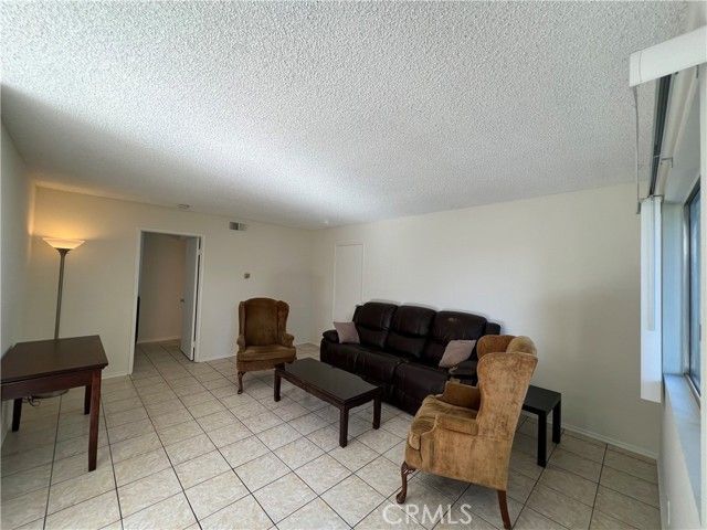 23224 Orange, Lake Forest (el Toro), CA 92630