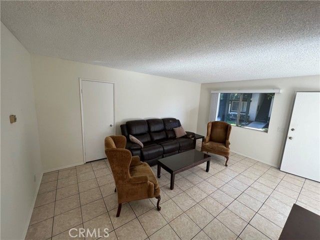 23224 Orange, Lake Forest (el Toro), CA 92630