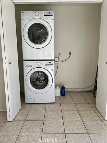 23224 Orange, Lake Forest (el Toro), CA 92630