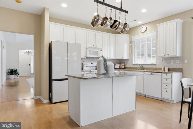 10 TUPELO LN, Langhorne, PA 19047