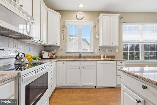 10 TUPELO LN, Langhorne, PA 19047