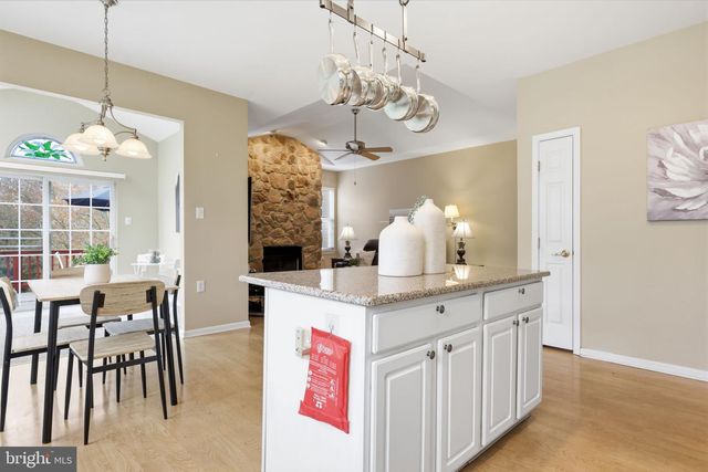 10 TUPELO LN, Langhorne, PA 19047