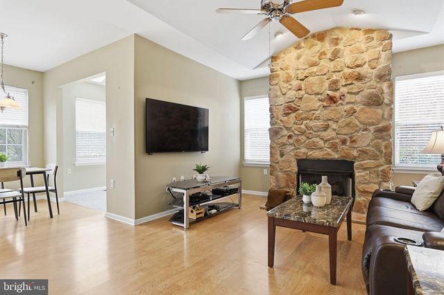 10 TUPELO LN, Langhorne, PA 19047