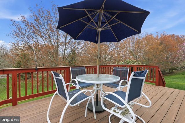 10 TUPELO LN, Langhorne, PA 19047