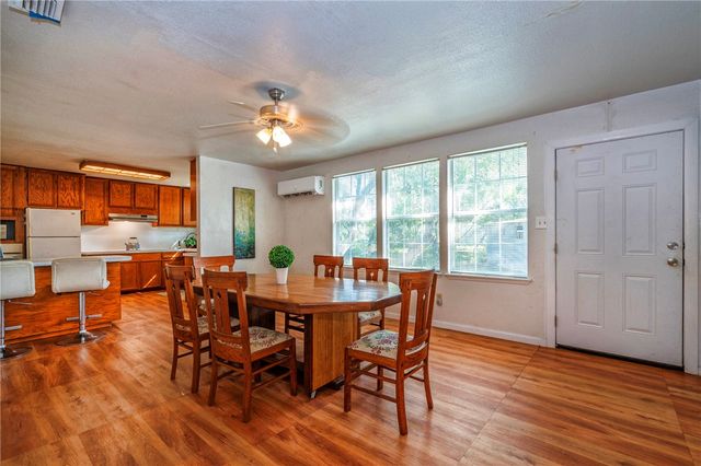 118 Island Dr, Lake City, TX 78368
