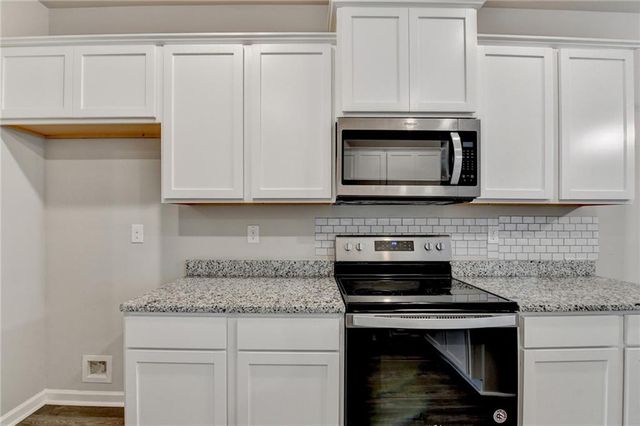 1308 Brookstone Lake Drive, Conyers, GA 30012