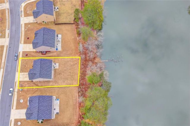 1308 Brookstone Lake Drive, Conyers, GA 30012