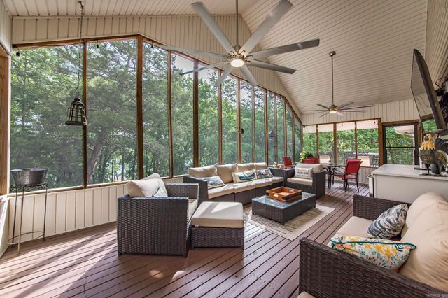 375 Lake Shore Drive, Higden, AR 72067