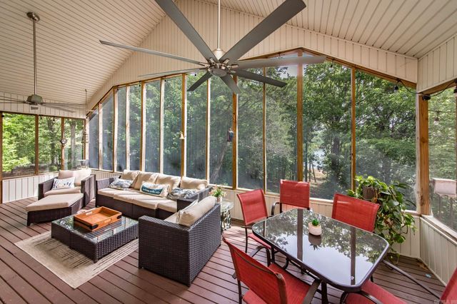 375 Lake Shore Drive, Higden, AR 72067