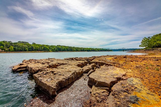 375 Lake Shore Drive, Higden, AR 72067