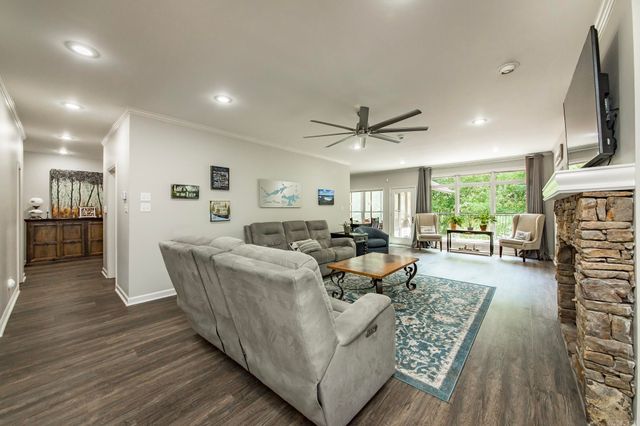 375 Lake Shore Drive, Higden, AR 72067