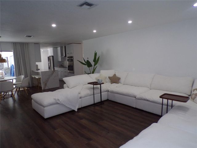 1802 LOS ALAMOS DRIVE, Punta Gorda, FL 33950