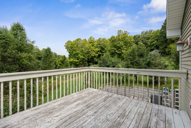 800 Old Post Road, New Paltz, NY 12561