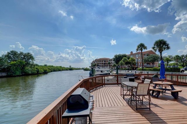 5000 CULBREATH KEY WAY 1-203, Tampa, FL 33611