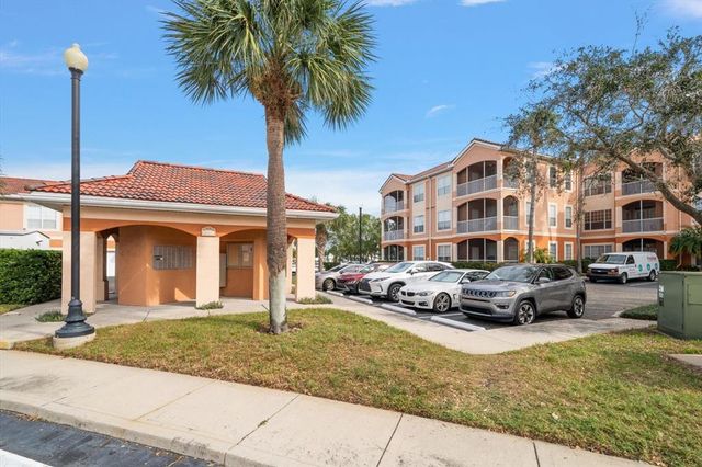 5000 CULBREATH KEY WAY 1-203, Tampa, FL 33611