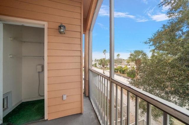 5000 CULBREATH KEY WAY 1-203, Tampa, FL 33611