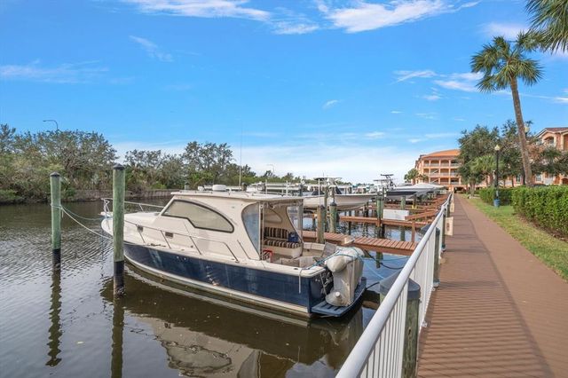 5000 CULBREATH KEY WAY 1-203, Tampa, FL 33611