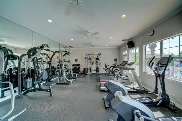5000 CULBREATH KEY WAY 1-203, Tampa, FL 33611