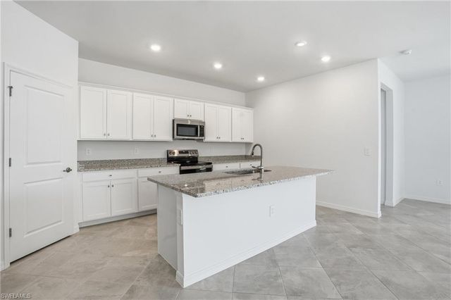 3958 Button Sage RD, Alva, FL 33920