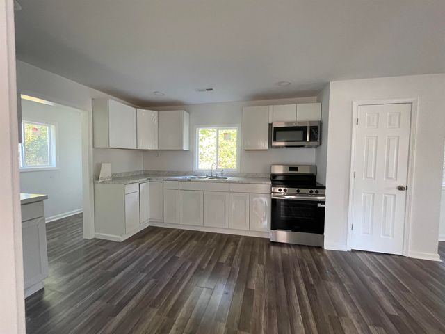 103 Mason Street, Clinton, SC 29325