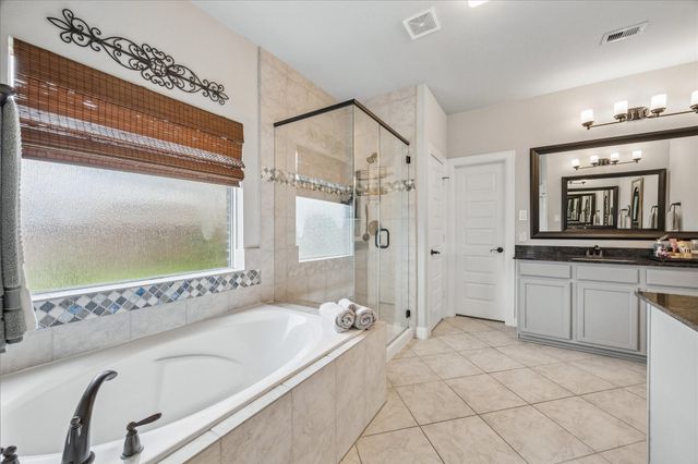 1728 Lake Raven Drive, Dickinson, TX 77539